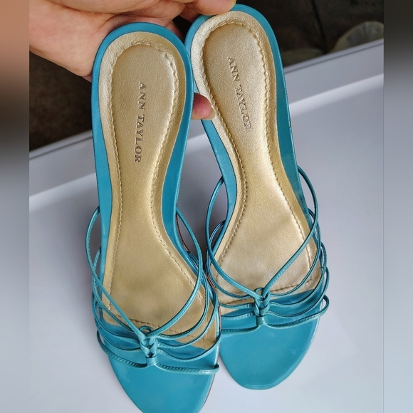 Ann Taylor women's leather strappy stiletto heel sandals,slip-on Turquoise 8.5M, - Picture 9 of 17